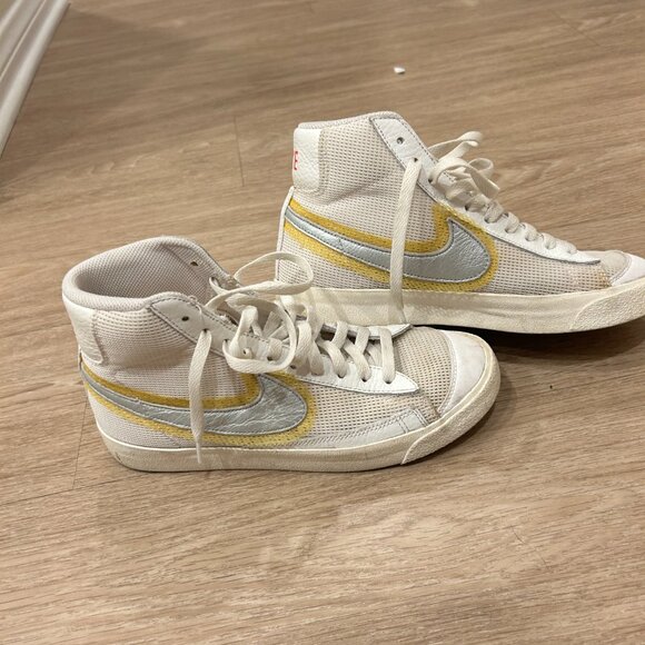 Nike Blazers - Worn Twice - Picture 2 of 2